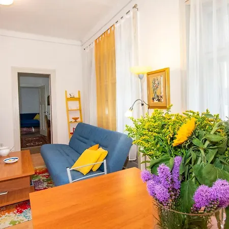 Apartment Aria